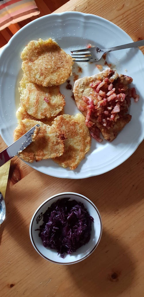 Böhmische Schnitzel mit Kartoffelpuffern (bramboráky)
